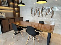 Citadines Connect Airport Jakarta