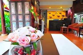 Ruen Kanok Thai House