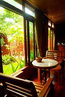Ruen Kanok Thai House