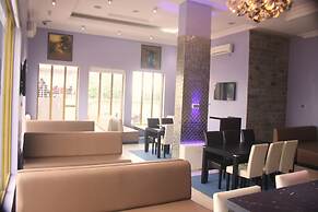 Mardezok Hotel