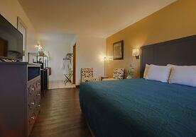 Shady Acre Inn and Suites