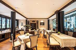 Chengdu Buddhazen Hotel