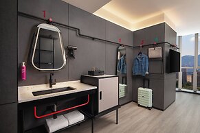 Moxy Chongqing