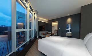 Moxy Chongqing