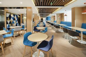 Holiday Inn Express Shanghai Chongming by IHG