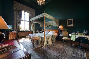 Chateau Loucen Garden Retreat
