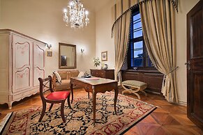 Chateau Loucen Garden Retreat