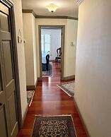 Cow Hollow Inn & Suites
