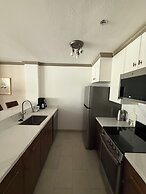 Cow Hollow Inn & Suites