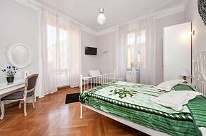 Il Sesto Suites Central