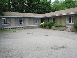 Clarkson Village Motel