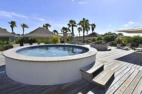 Chogogo Dive & Beach Resort Curacao