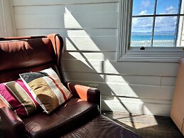 Low Head Pilot Station