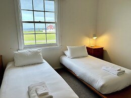 Low Head Pilot Station