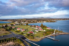 Low Head Pilot Station