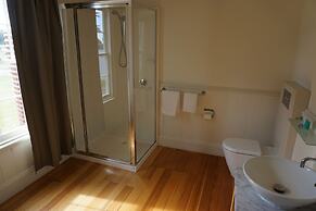 Low Head Pilot Station