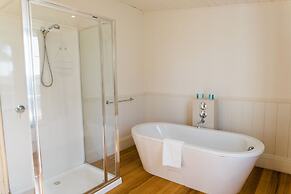 Low Head Pilot Station