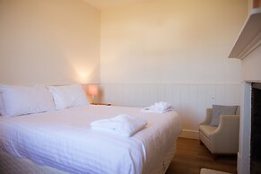 Low Head Pilot Station