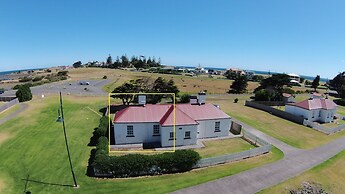 Low Head Pilot Station