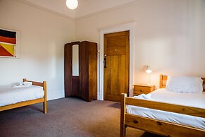 Low Head Pilot Station