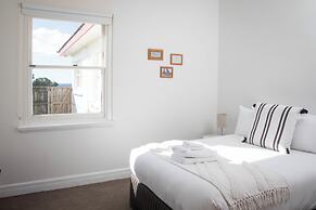 Low Head Pilot Station