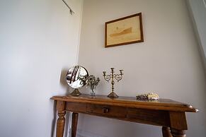 Low Head Pilot Station