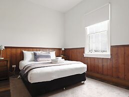 Low Head Pilot Station