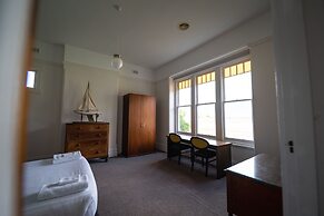 Low Head Pilot Station