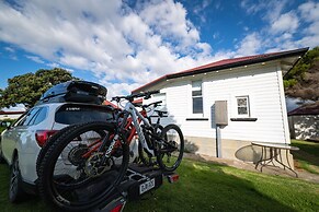 Low Head Pilot Station