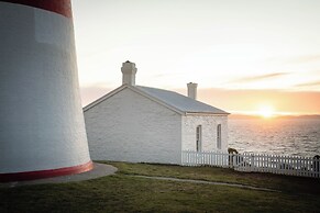 Low Head Pilot Station