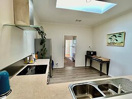 Low Head Pilot Station