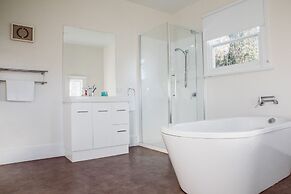 Low Head Pilot Station