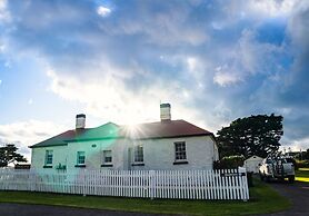 Low Head Pilot Station