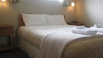 Broadway Lodge Motel