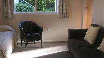 Broadway Lodge Motel