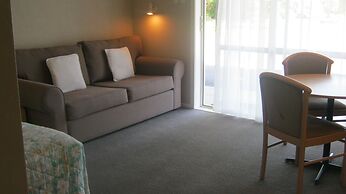 Broadway Lodge Motel