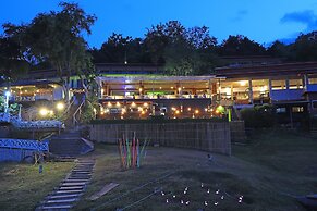 Raya Buri Resort