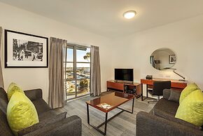 Quest Melbourne Airport