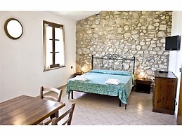 Borgo di Pomaia