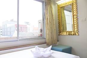 Villa Cha Cha Banglumphu