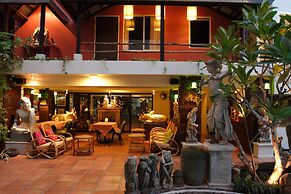 Villa Cha Cha Banglumphu