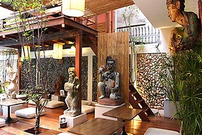 Villa Cha Cha Banglumphu