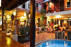 Villa Cha Cha Banglumphu