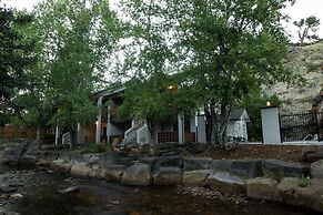 Silver Moon Inn
