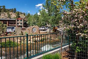 Silver Moon Inn