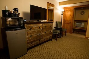 Silver Moon Inn
