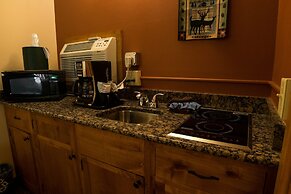 Silver Moon Inn