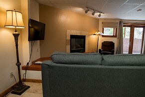 Silver Moon Inn