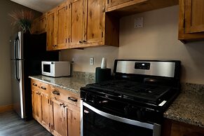 Silver Moon Inn