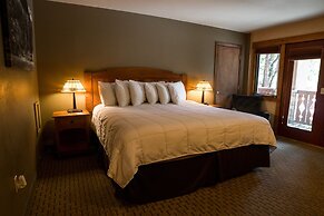 Silver Moon Inn